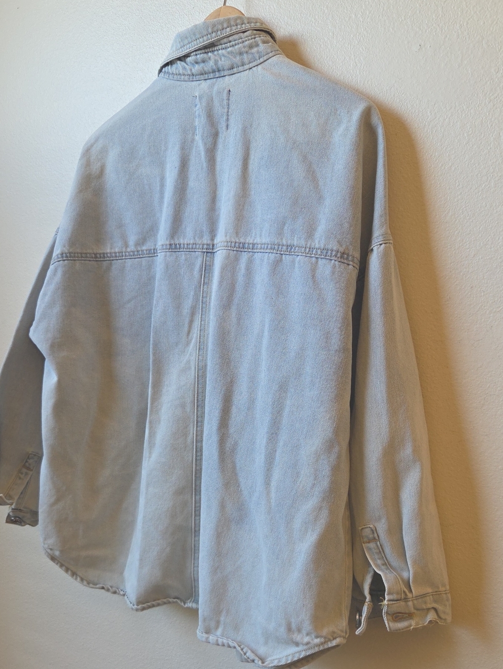Stoosh Baggy Denim Jacket Lightwash - Picture 9 of 11